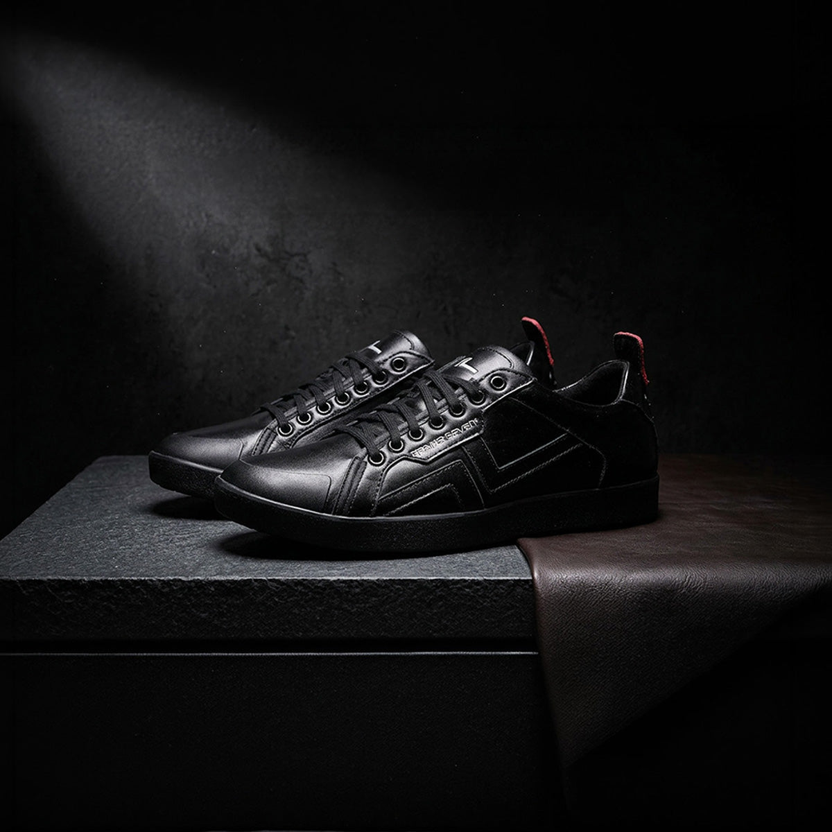 LEATHER SNEAKERS | レザースニーカー – PREMIER SEVEN/プレミアセブン
